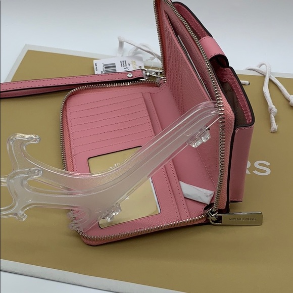 MICHAEL KORS MD ZA PHONE HOLDER WALLET Carnation - Picture 11 of 16